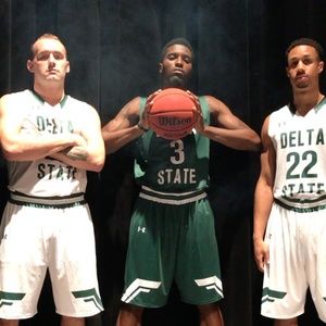 Meet your Posher, Jon